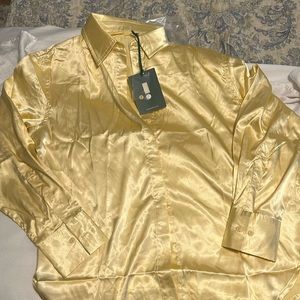 Daily Drills NWT SZ XS/S lemon yellow silky l/s button front top 💛 runs big